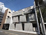 西院駅よりバス5分 徒歩3分 1階 築18年11ヶ月の賃貸物件