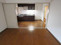 ノイシュロス御室南 6階3DKのリビング/ダイニング