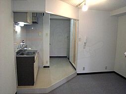 サン・ウェルス 5階1Kのリビング/ダイニング