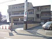 今出川駅より徒歩15分 1階 築16年の賃貸物件