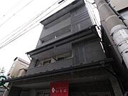 梅小路京都西駅より徒歩9分 築9年1ヶ月 4階建の賃貸物件