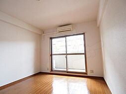 アート衣笠 5階1Kのリビング/ダイニング