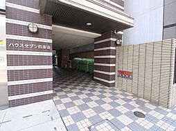 17 / 31
