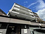 二条城前駅より徒歩6分 3階 築17年の賃貸物件
