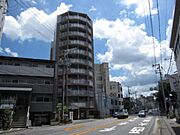 二条駅より徒歩7分 10階 築32年8ヶ月の賃貸物件