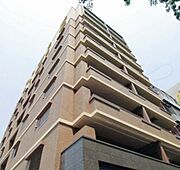 丸太町駅より徒歩5分 9階 築18年3ヶ月の賃貸物件