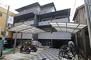 北野白梅町駅よりバス7分 徒歩5分 3階 築10年11ヶ月の賃貸物件