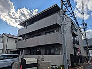 向日町駅より徒歩14分 3階 築1年8ヶ月の賃貸物件