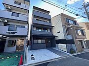 丸太町駅より徒歩11分 2階 築2年11ヶ月の賃貸物件