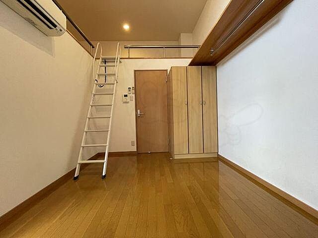 寝室