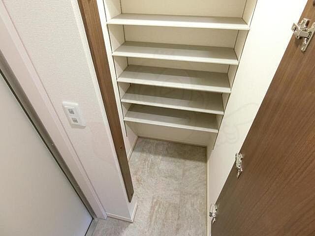 収納