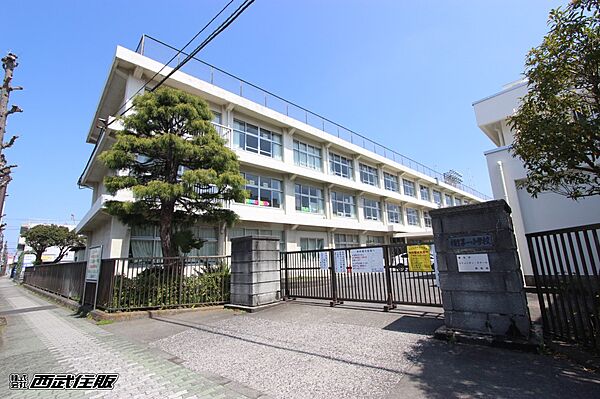 小学校 260m 福生市立福生第一小学校