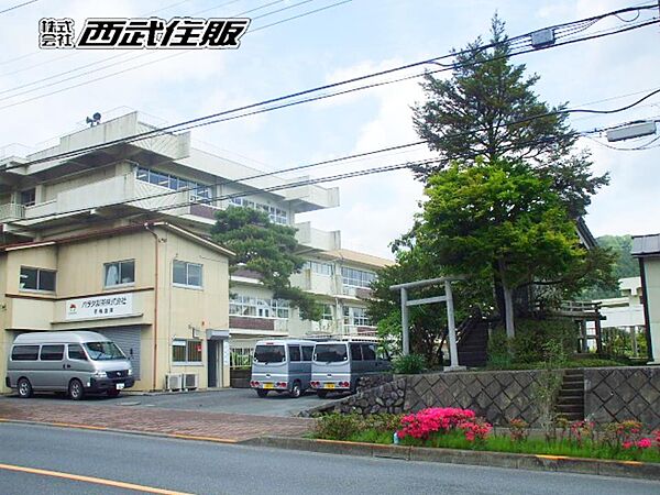 小学校 1600m 青梅市立第五小学校