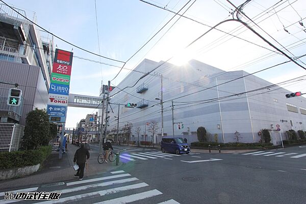 スーパー 650m 西友福生店