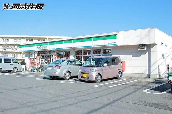 コンビニ 110m ファミリーマート 青梅吉野街道店