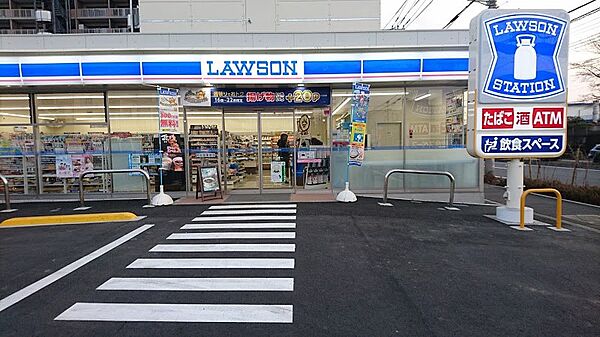 コンビニ 300m ローソン 福生武蔵野台一丁目店