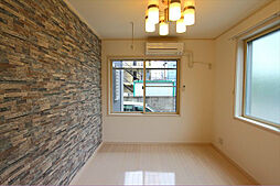 グラシア 101 1階1Kのリビング/ダイニング