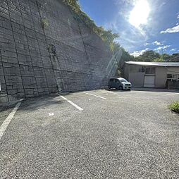 エミナンス駐車場 6