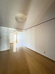 プレジデントマンション日の出町 301 3階2LDKのリビング/ダイニング