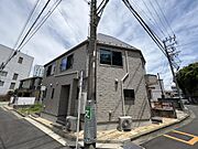 追浜駅より徒歩15分 築4年2ヶ月 2階建の賃貸物件
