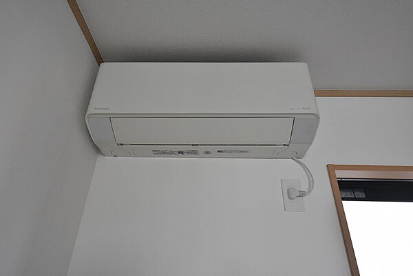 エアコンLDKと居室に計２台