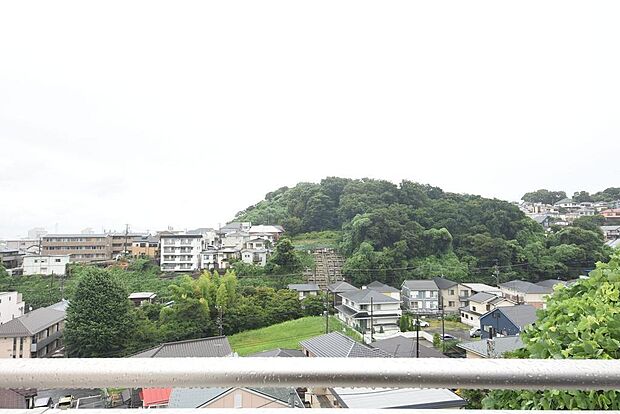 3階洋室6.0帖のバルコニーからの眺望