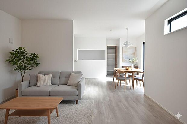 LDKインテリアイメージ ※家具、装飾類はCG合成です