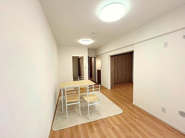 LDK 約12.7帖