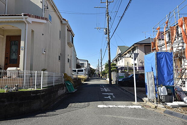 前面道路・南側