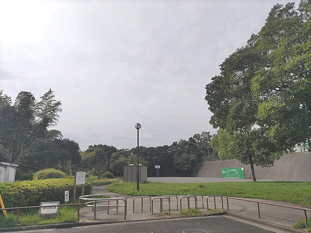 釜利谷南公園まで約280m