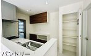 パントリーイメージ写真♪収納豊富♪