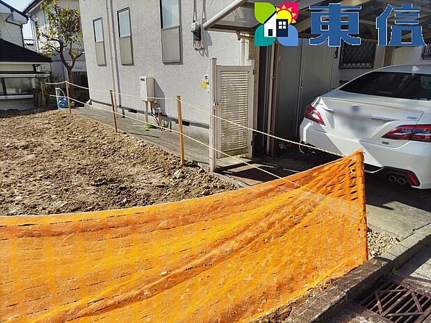 隣地境界・西側(2025年11月3日撮影)