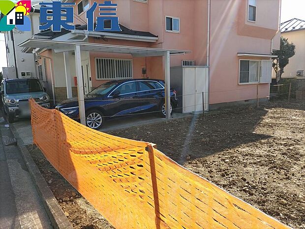 隣地境界・東側(2025年11月3日撮影)