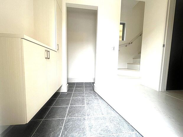 玄関・内♪三和土に奥行きがあります