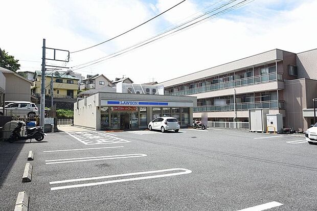 ローソン横須賀鷹取店まで約350m