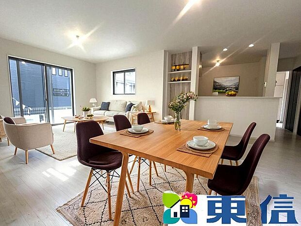 LDKインテリアイメージ※家具、装飾類はCG合成です