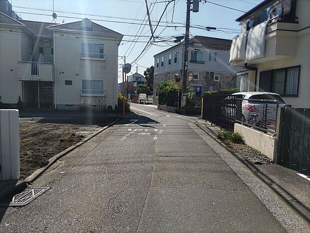 前面道路・北西側