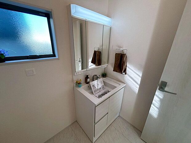 洗面所と洗濯機置き場