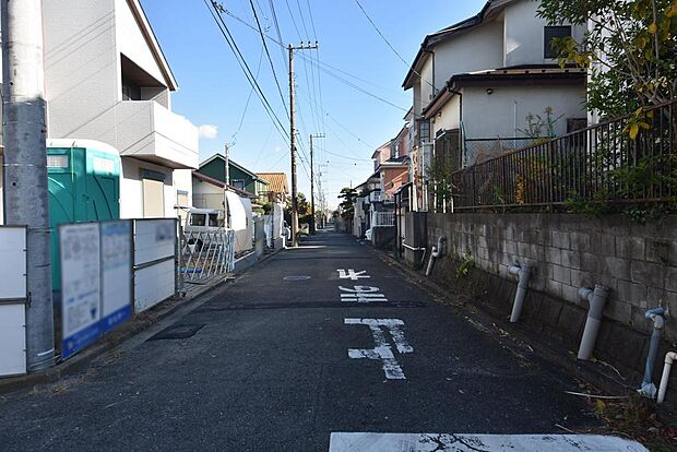 前面道路・南側