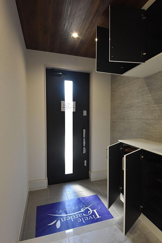 3号棟・玄関・内