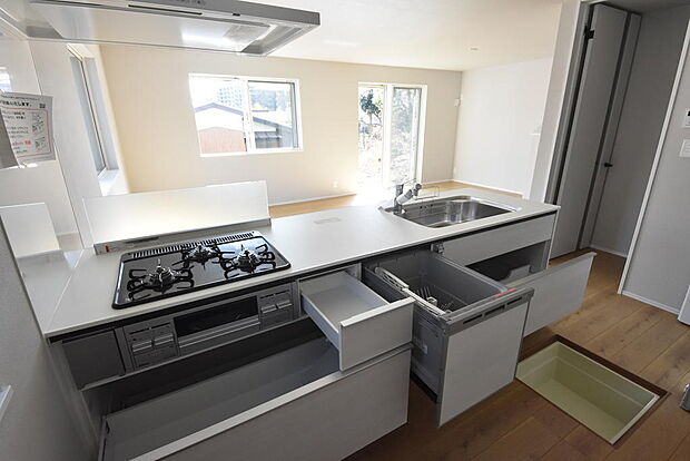 キッチン♪食洗機付き・蛇口一体型浄水器・床下収納あります