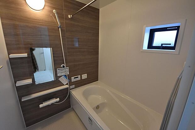 浴室は換気暖房機能付き