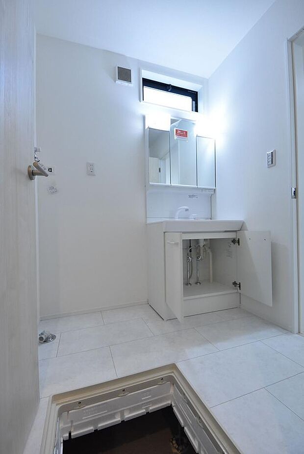 洗面所と洗濯機置き場