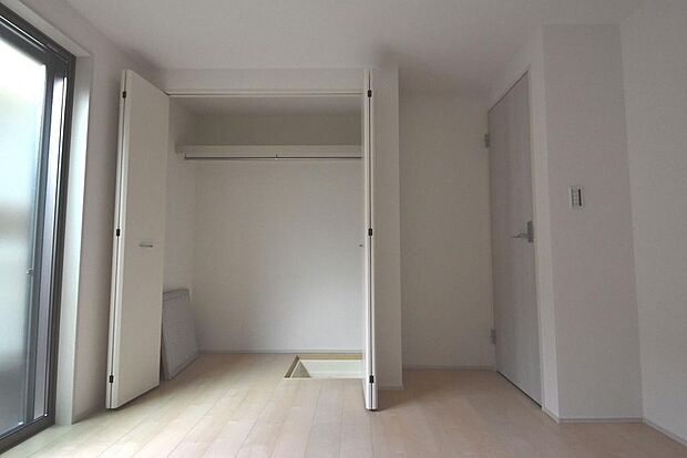 ストレージルーム6.25帖　床下収納があります