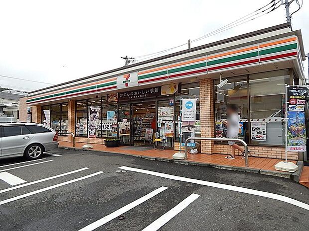 セブンイレブン横浜片吹店まで約770ｍ