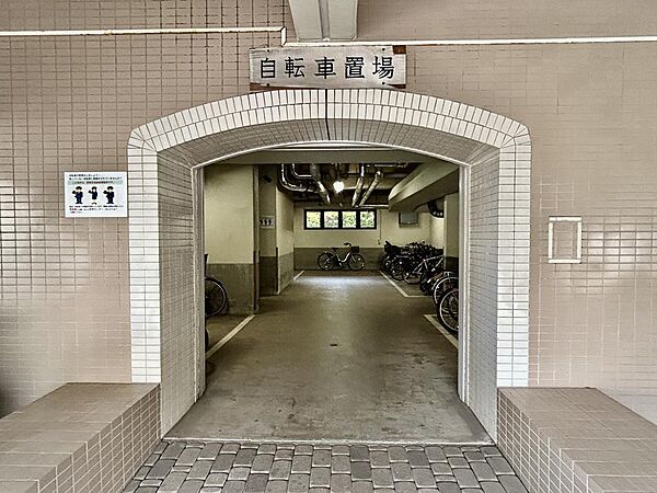 駐輪場