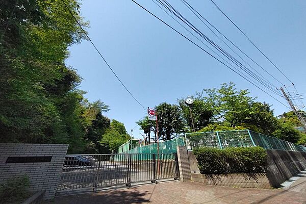 横浜市立大道中学校 まで約1800m
