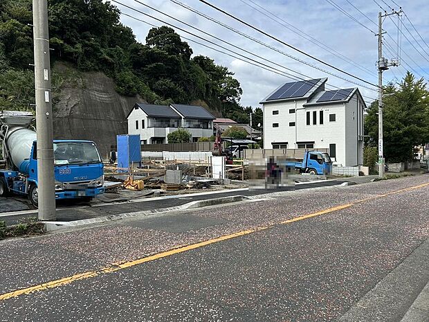 最寄り駅までほぼ平坦のため通勤通学も便利です♪