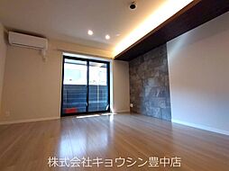 阪急宝塚本線 曽根駅 徒歩2分の賃貸マンション 1階1LDKのリビング/ダイニング