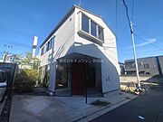 吹田駅より徒歩5分 築4年11ヶ月 2階建の賃貸物件